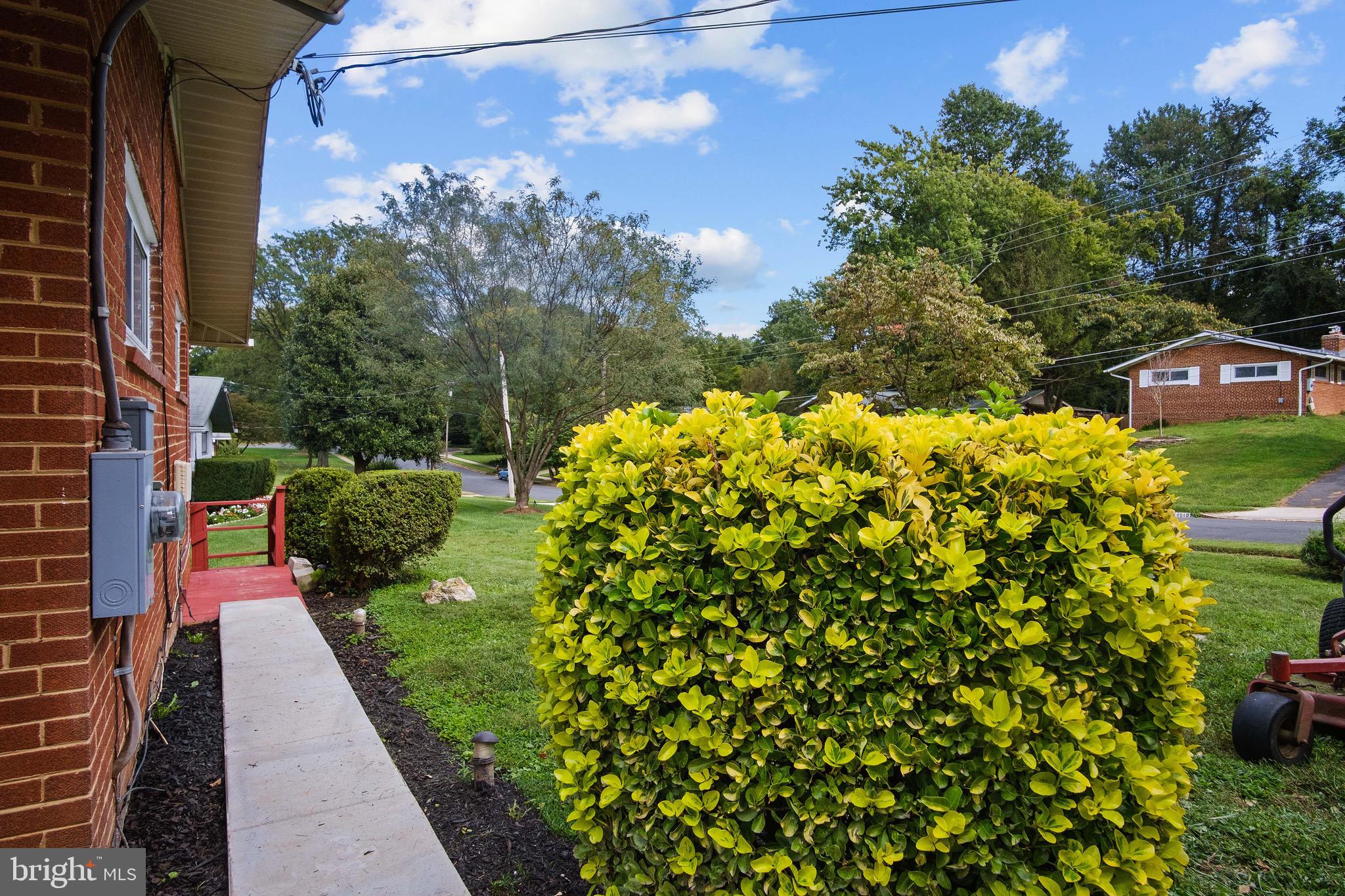 10108 Cornwall Road Fairfax, VA 22030 - Photo 41 of 43