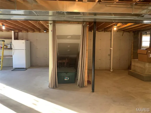 $460,000 | 3136 Mill Hill Road, St. Clair, MO 63077