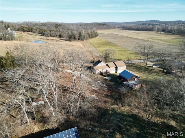 $460,000 | 3136 Mill Hill Road, St. Clair, MO 63077