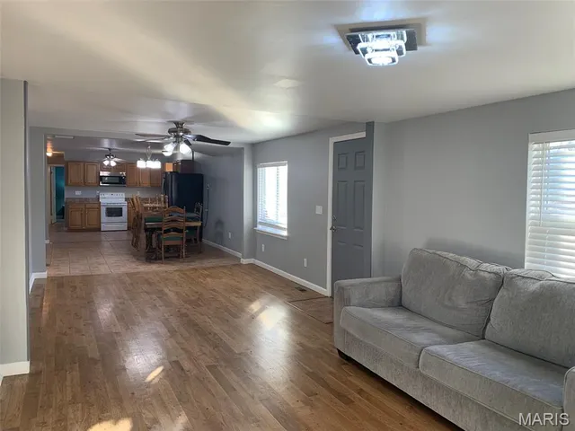 $460,000 | 3136 Mill Hill Road, St. Clair, MO 63077