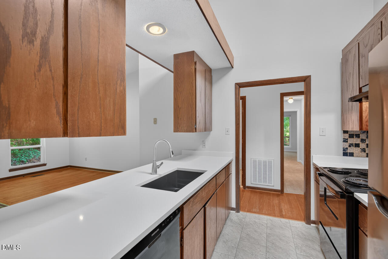 4123 Wallingford Place Durham, NC 27707 - Photo 11 of 43