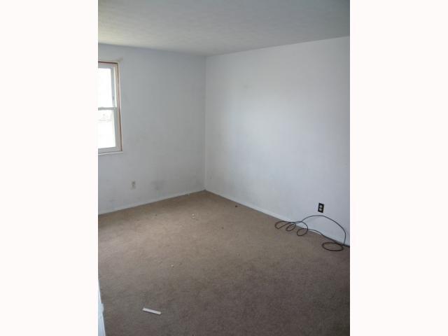 1839 Binbrook Road Columbus, OH 43227 - Photo 7 of 10 Gallery Image 7