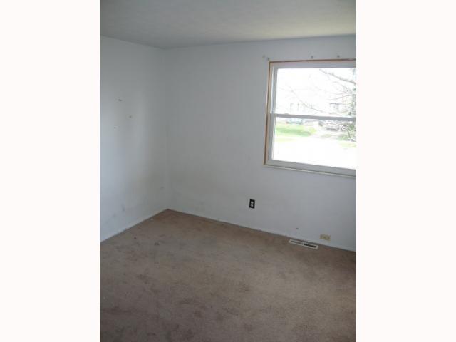 1839 Binbrook Road Columbus, OH 43227 - Photo 8 of 10 Gallery Image 8