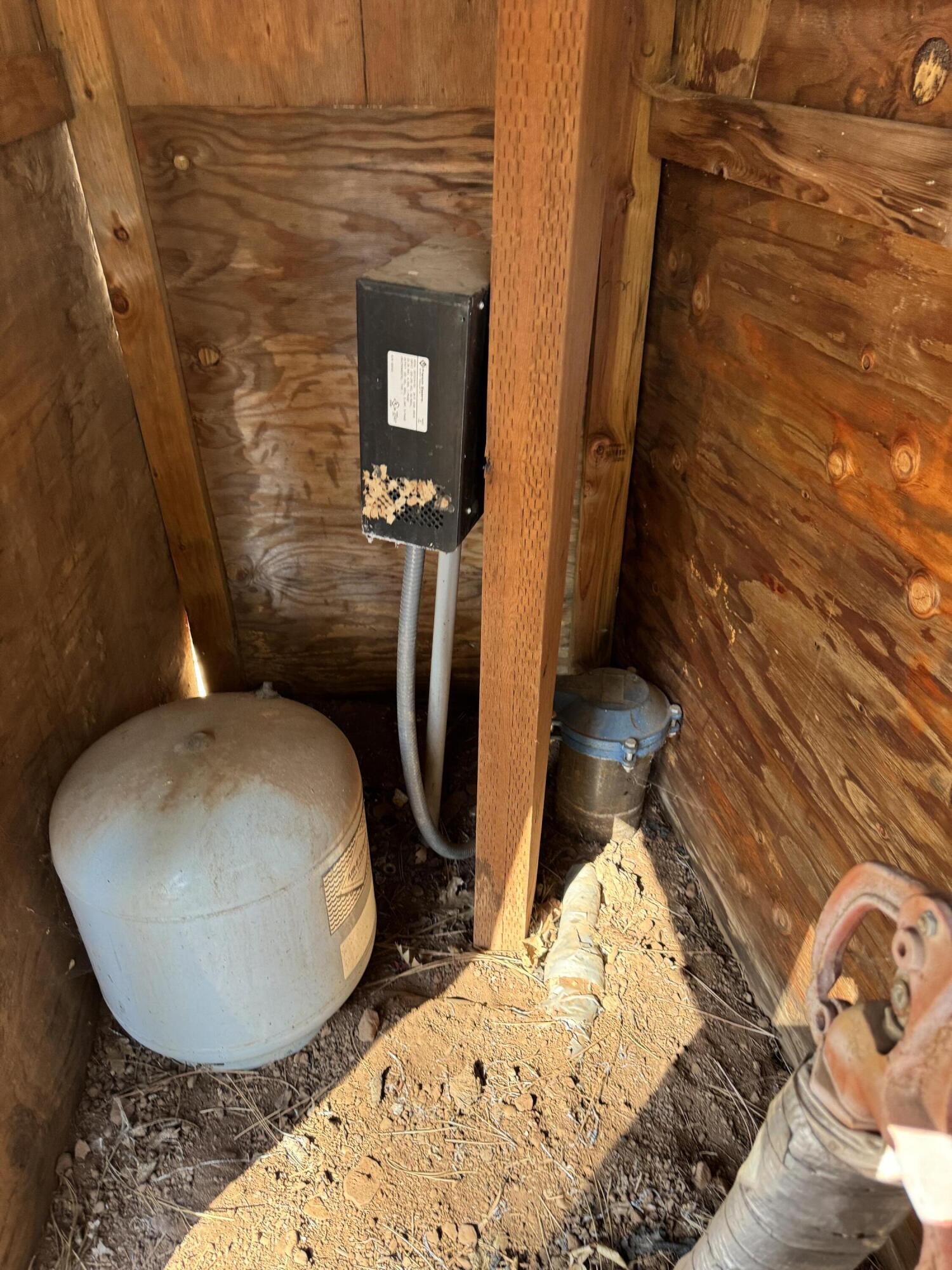 29360 Day Road McArthur, CA 96056 - Photo 3 of 27 a bathroom with a toilet and a sink