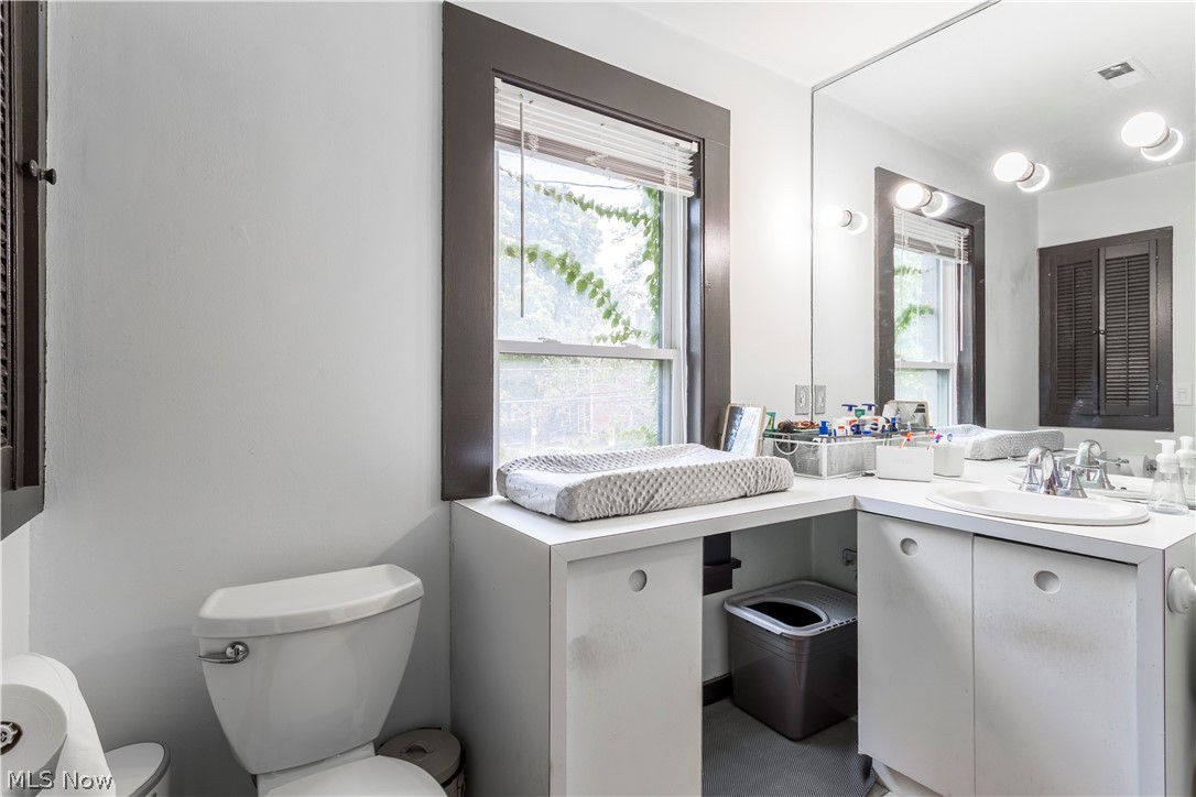 1779 Fulton Road Cleveland, OH 44113 - Photo 32 of 34 Unit #3 | Bath