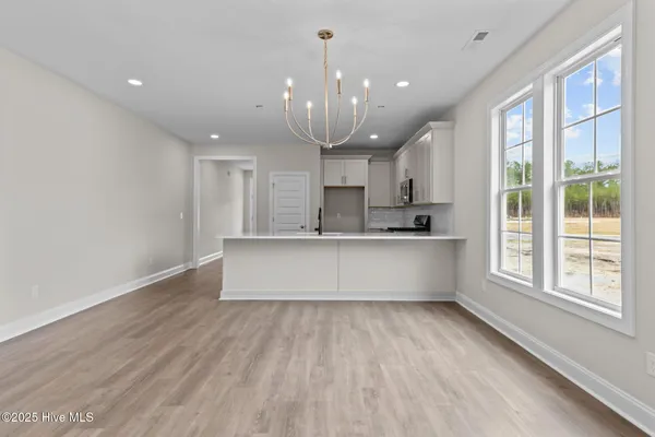 $437,900 | 1015 Brighton Drive, New Bern, NC 28562