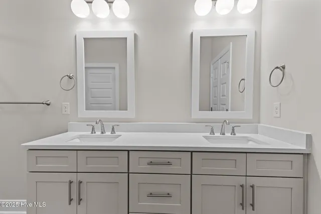 $437,900 | 1015 Brighton Drive, New Bern, NC 28562