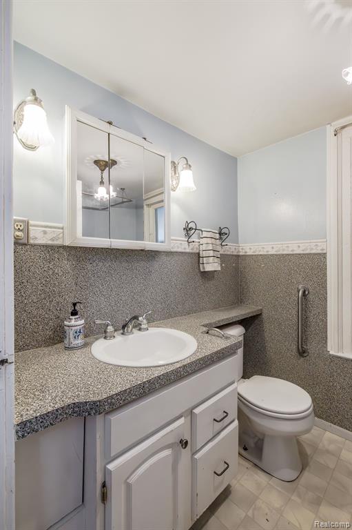 122 Sisson Street Romeo, MI 48065 - Photo 12 of 44