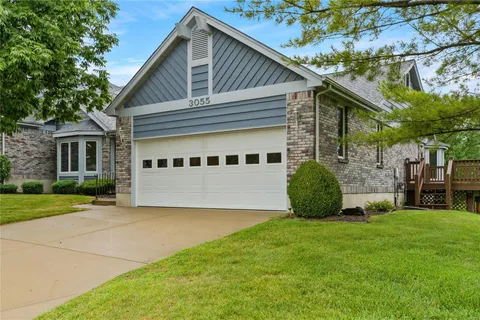 $325,000 | 3055 Devilla Trail, Unit 8B, St. Charles, MO 63301