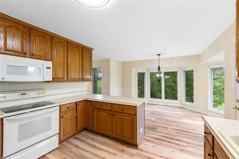 $325,000 | 3055 Devilla Trail, Unit 8B, St. Charles, MO 63301