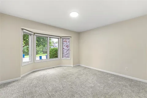 $325,000 | 3055 Devilla Trail, Unit 8B, St. Charles, MO 63301