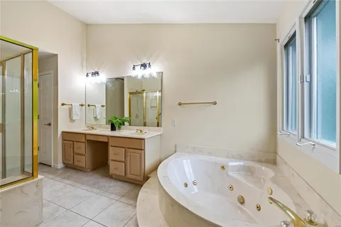 $325,000 | 3055 Devilla Trail, Unit 8B, St. Charles, MO 63301