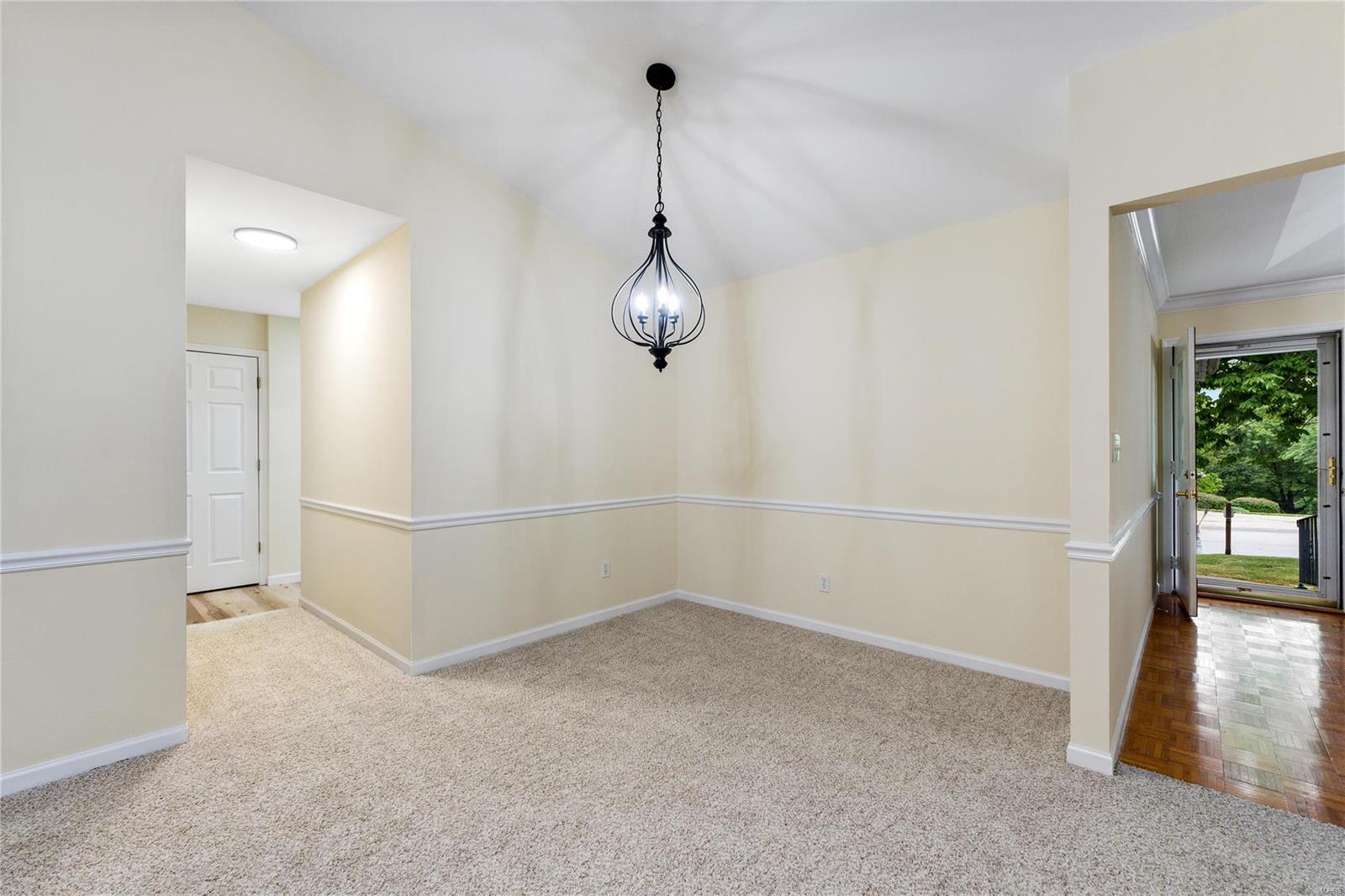 3055 Devilla Trail, Unit 8B St. Charles, MO 63301 - Photo 6 of 32