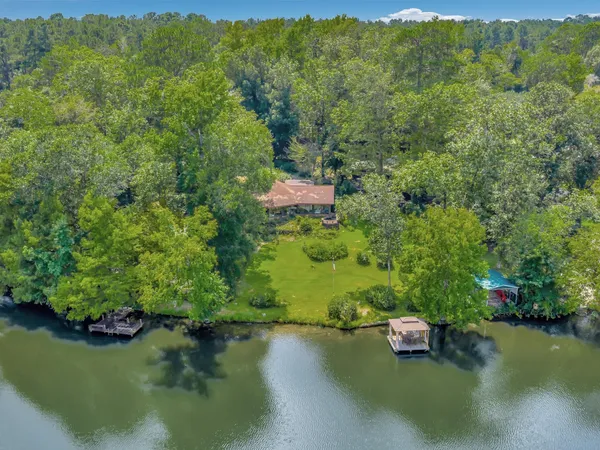 $459,000 | 815 County Road 3170, Colmesneil, TX 75938