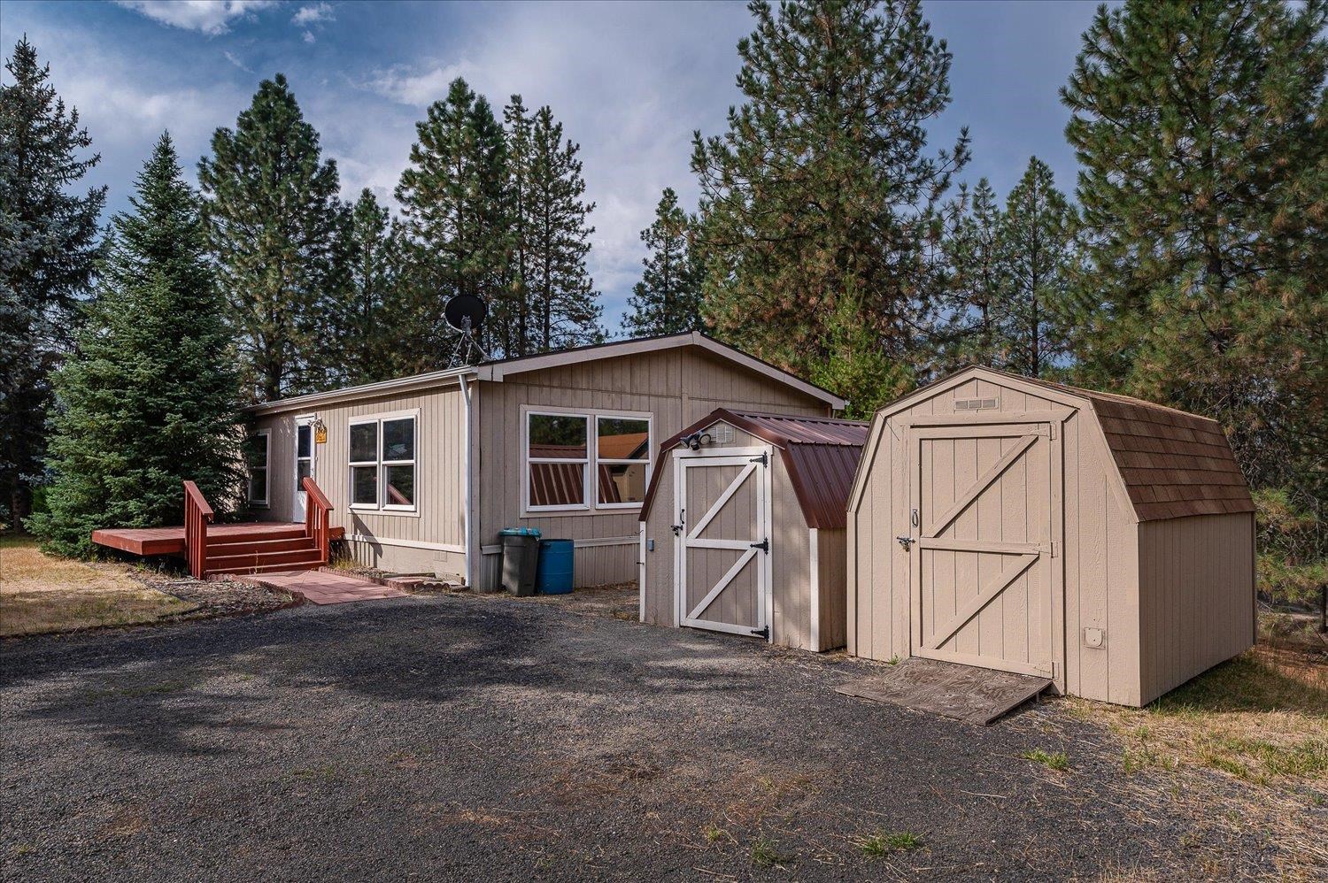 38221 North Sheets Road Elk, WA 99009 - Photo 5 of 50