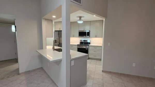 $1,395 | 16863 North 103rd Avenue, Sun City, AZ 85351