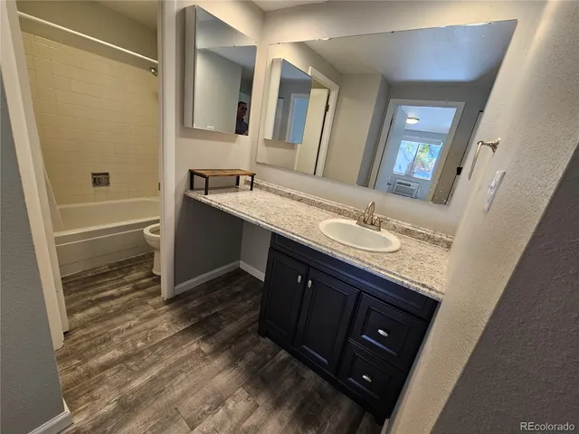 $999 | 1304 South Parker Road, Unit 146, Denver, CO 80231