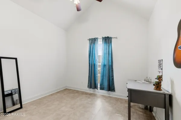 $1,950 | 125 Tall Oaks Lane, Youngsville, LA 70592