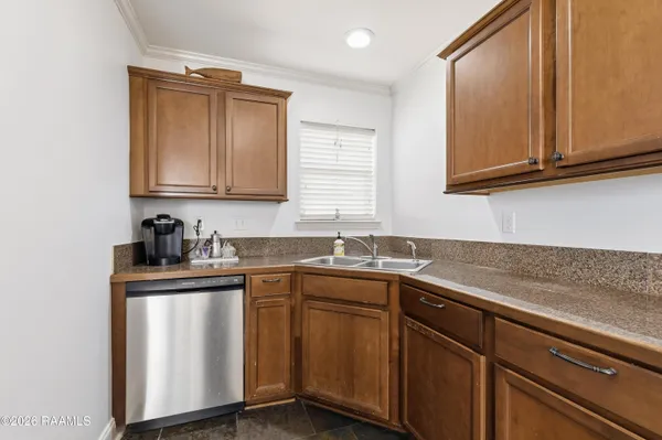 $1,950 | 125 Tall Oaks Lane, Youngsville, LA 70592