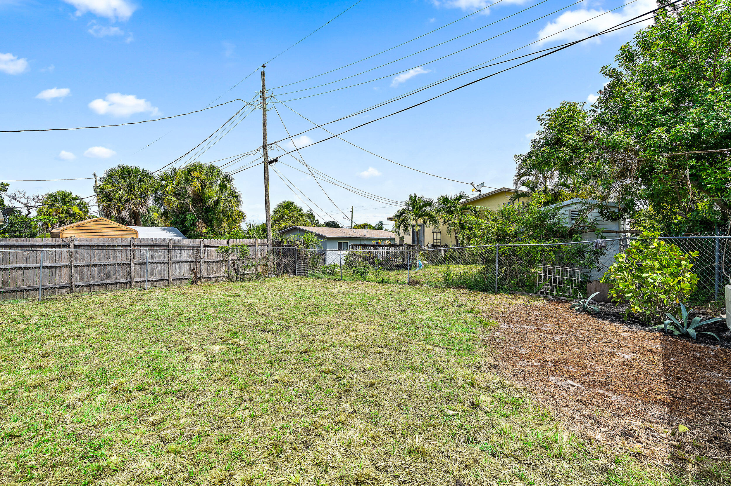 1138 West 25th Street Riviera Beach, FL 33404 - Photo 15 of 30 1138 W 25th St MLS-16