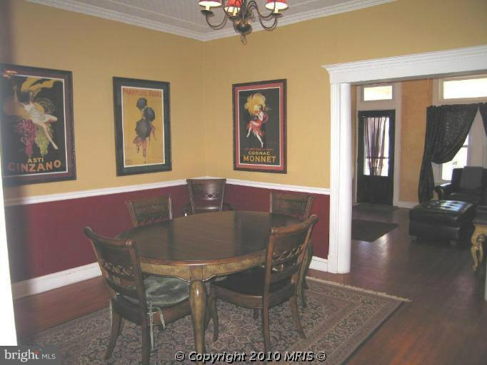 4306 Evans Chapel Road Baltimore, MD 21211 - Photo 4 of 6 Dining Room