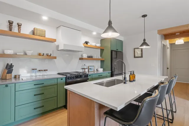 $3,999 | 70 Greystone Lane, Unit 2, Newbury, NH 03255