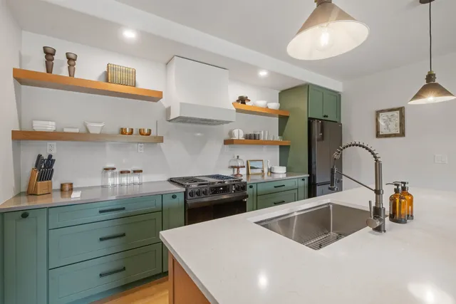 $3,999 | 70 Greystone Lane, Unit 2, Newbury, NH 03255