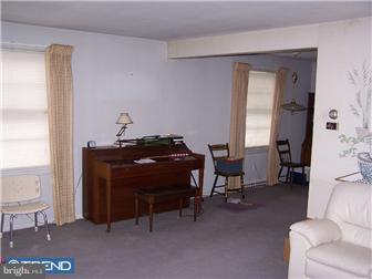3930 Stoudts Ferry Bridge Road Reading, PA 19605 - Photo 3 of 8 Gallery Image 3