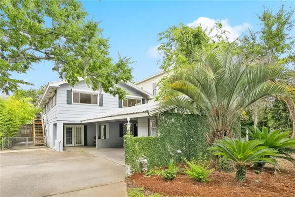 $500,000 | 215 Jackson Avenue, Mandeville, LA 70448
