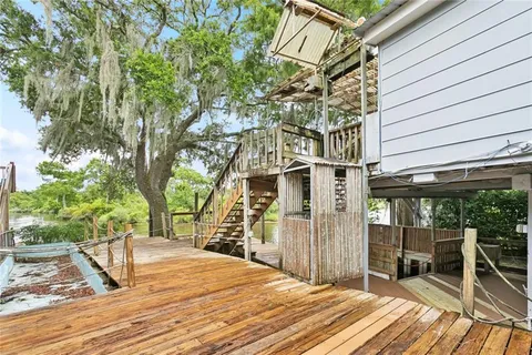 $485,000 | 215 Jackson Avenue, Mandeville, LA 70448