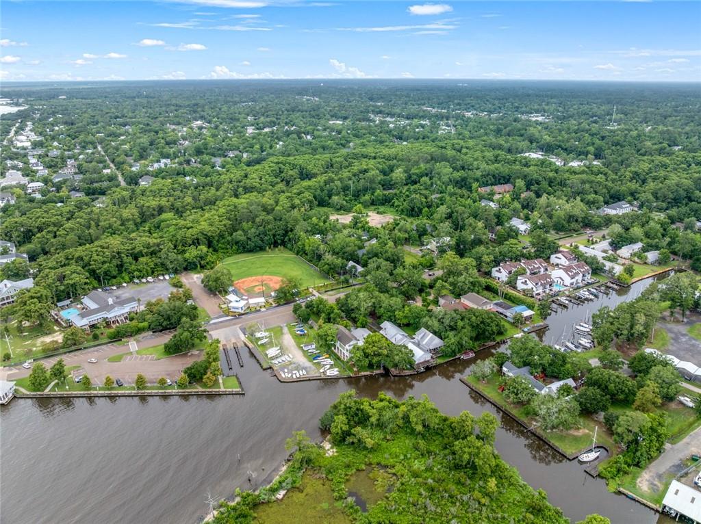 215 Jackson Avenue Mandeville, LA 70448 - Photo 37 of 41