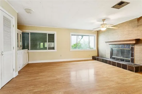 $485,000 | 215 Jackson Avenue, Mandeville, LA 70448