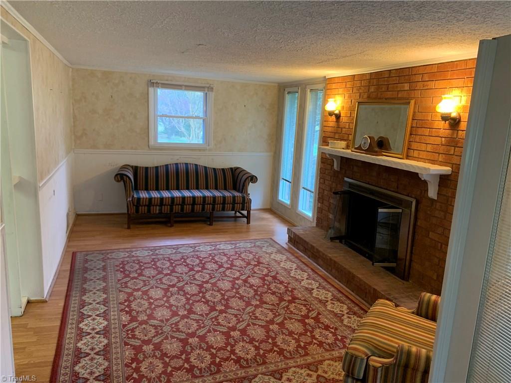 823 Summit Road Eden, NC 27288 - Photo 3 of 19 Gallery Image 3