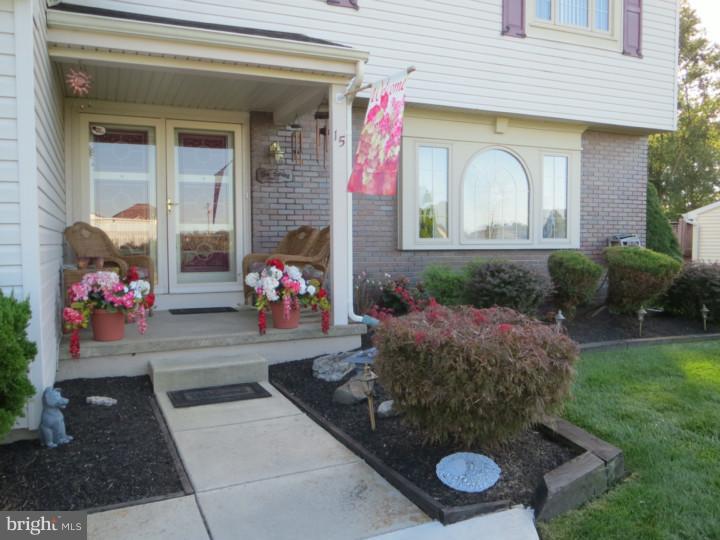 15 Capella Road Sewell, NJ 08080 - Photo 2 of 25