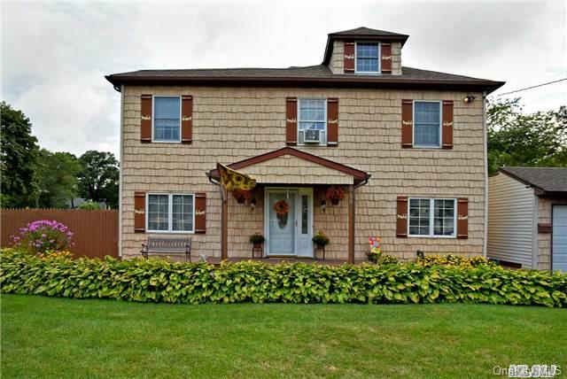 38 Gibbs Road Central Islip, NY 11722 - Photo 1 of 1 Gallery Image 1