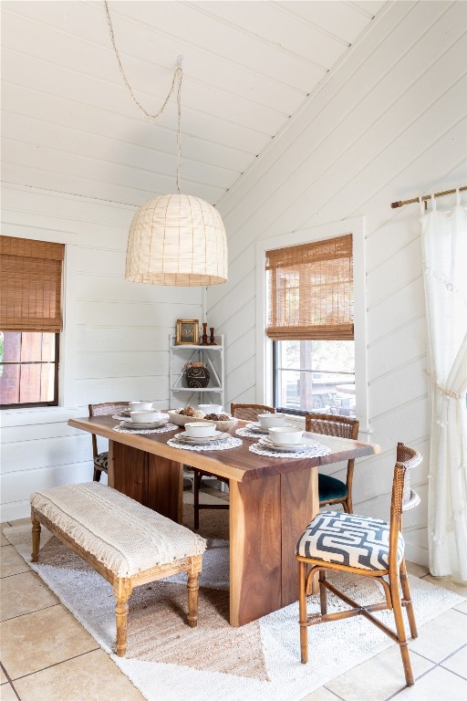 336 Coventry Road Spicewood, TX 78669 - Photo 5 of 32 a room with a table chairs and a dining table