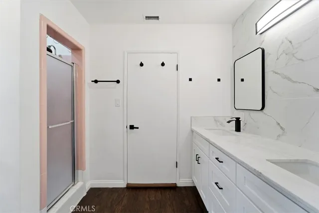 $3,945 | 20011 Archwood Street, Winnetka, CA 91306