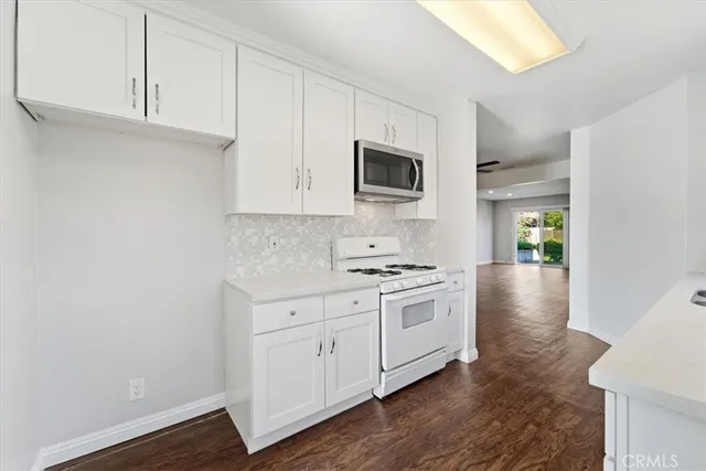 $3,945 | 20011 Archwood Street, Winnetka, CA 91306