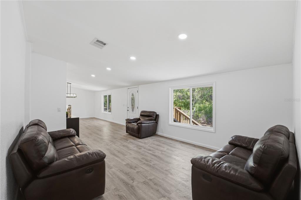 3105 Walk In Water Road Lake Wales, FL 33898 - Photo 12 of 78