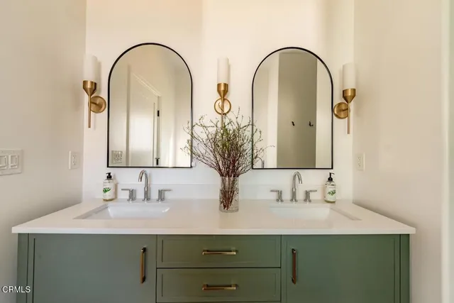 $1,795,000 | 229 South Grand Oaks Avenue, Pasadena, CA 91107