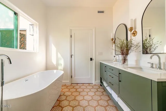 $1,795,000 | 229 South Grand Oaks Avenue, Pasadena, CA 91107