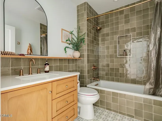 $1,795,000 | 229 South Grand Oaks Avenue, Pasadena, CA 91107