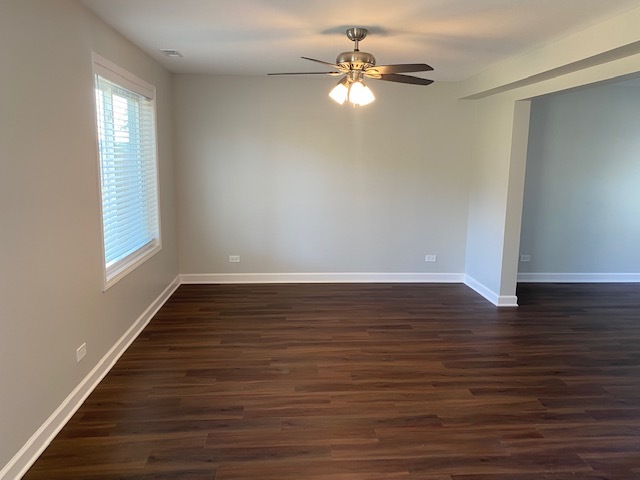 2411 Red Bud Lane Aurora, IL 60502 - Photo 3 of 19