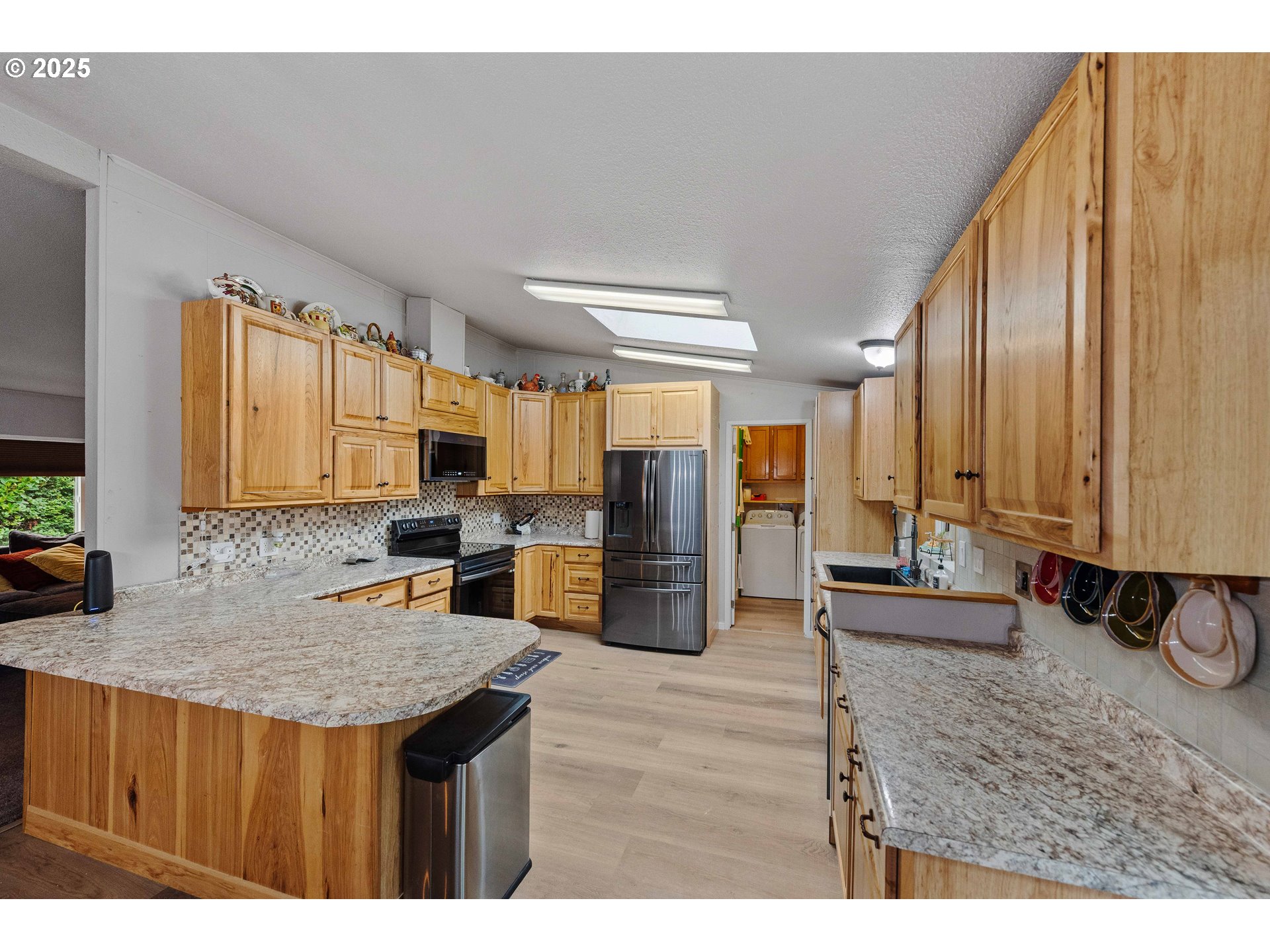 87527 Rhodowood Drive Florence, OR 97439 - Photo 11 of 40