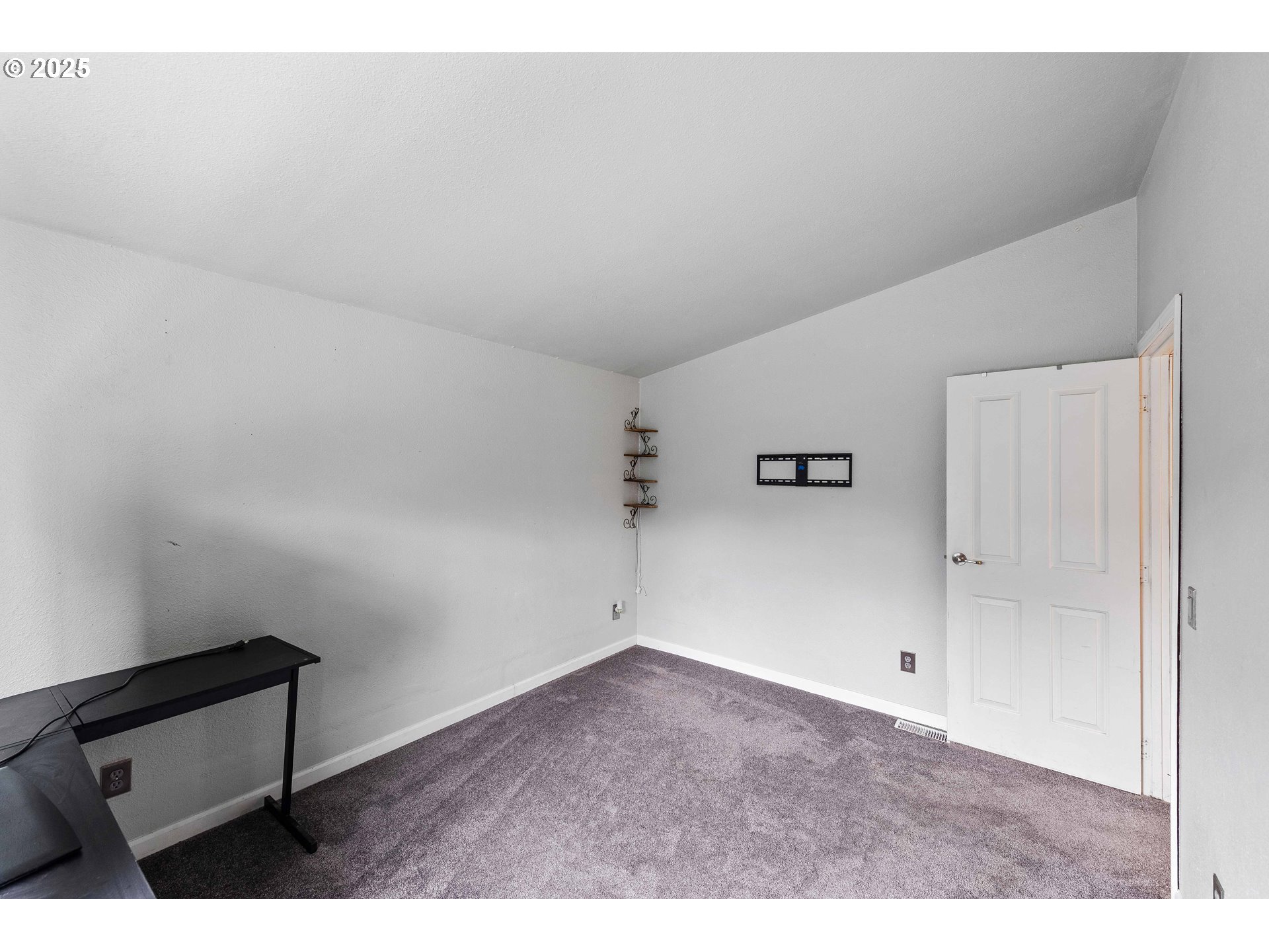 87527 Rhodowood Drive Florence, OR 97439 - Photo 17 of 40