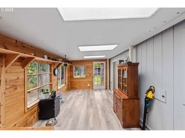 $439,000 | 87527 Rhodowood Drive, Florence, OR 97439