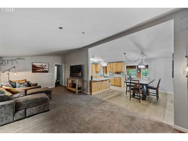 $439,000 | 87527 Rhodowood Drive, Florence, OR 97439