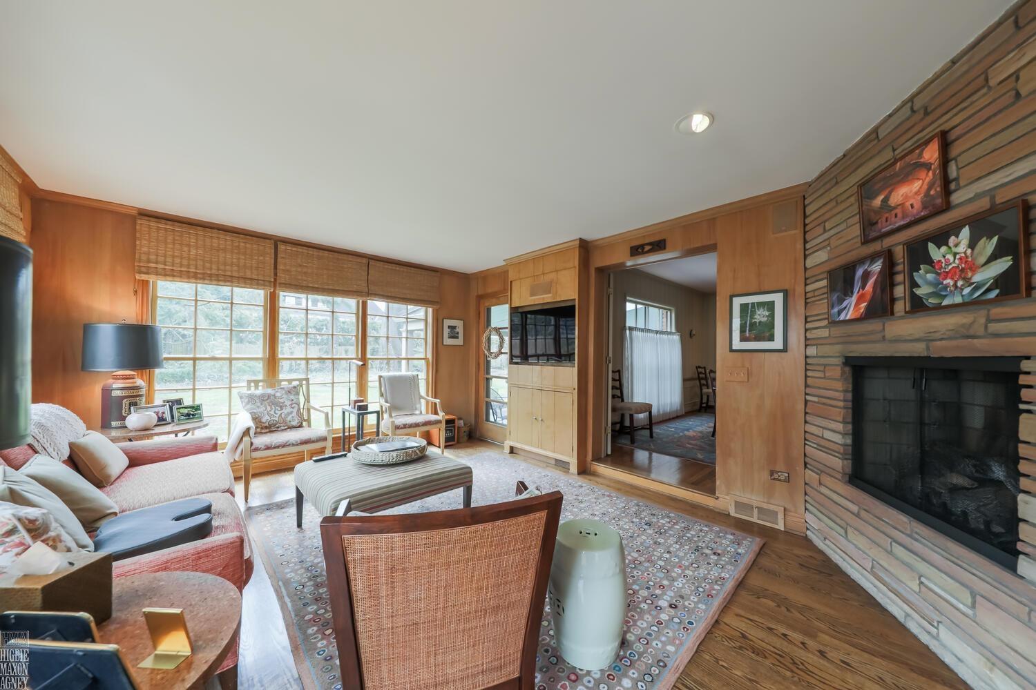 161 Vendome Road Grosse Pointe, MI 48236 - Photo 15 of 64 50138023-1714d404-9201-4e10-8829-e8f7ff173e64.JPG