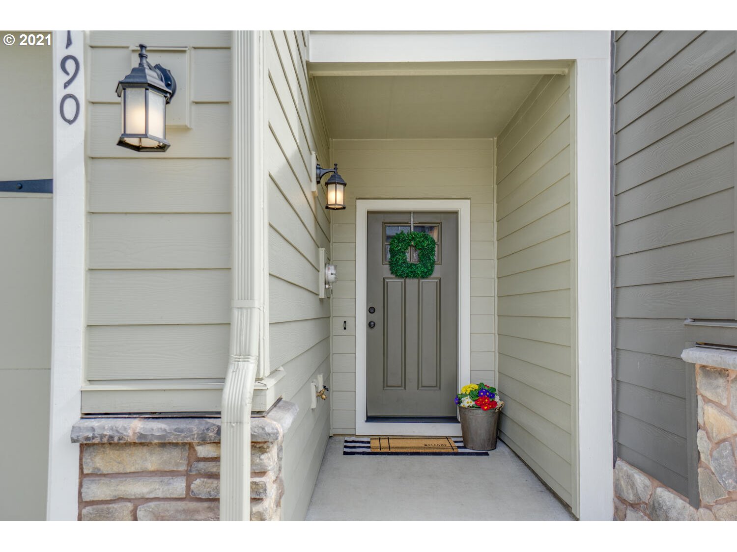 190 North 44th Place Ridgefield, WA 98642 - Photo 2 of 21 Gallery Image 2