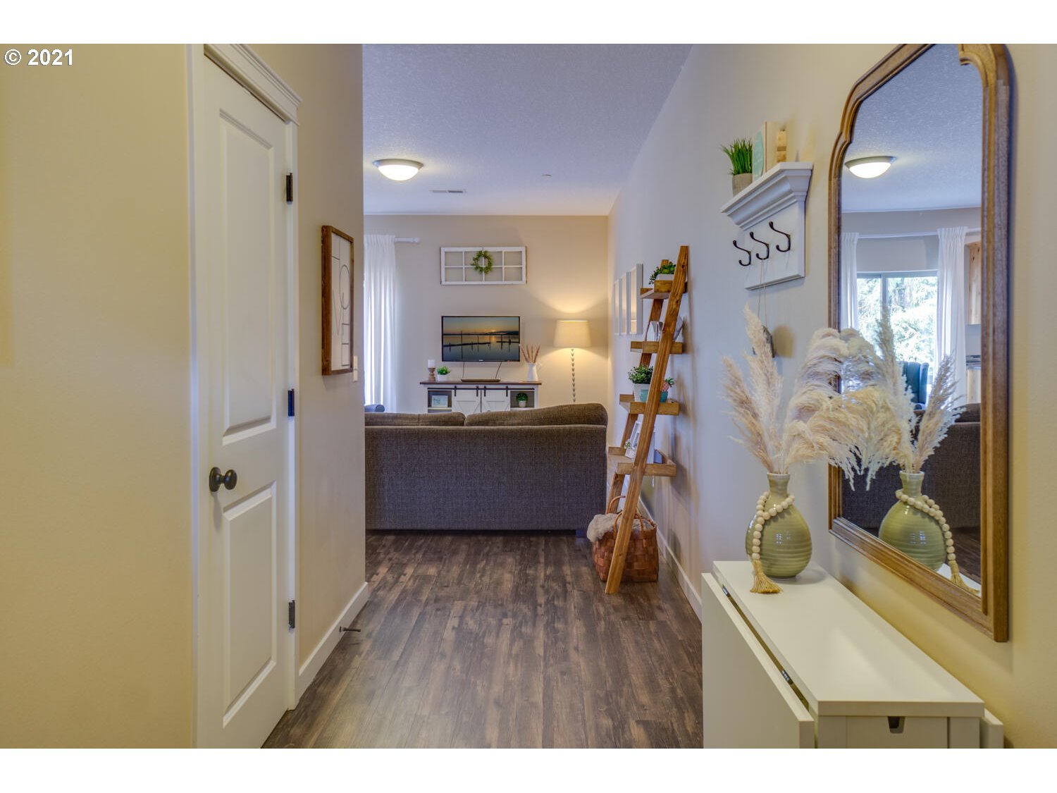 190 North 44th Place Ridgefield, WA 98642 - Photo 3 of 21 Gallery Image 3